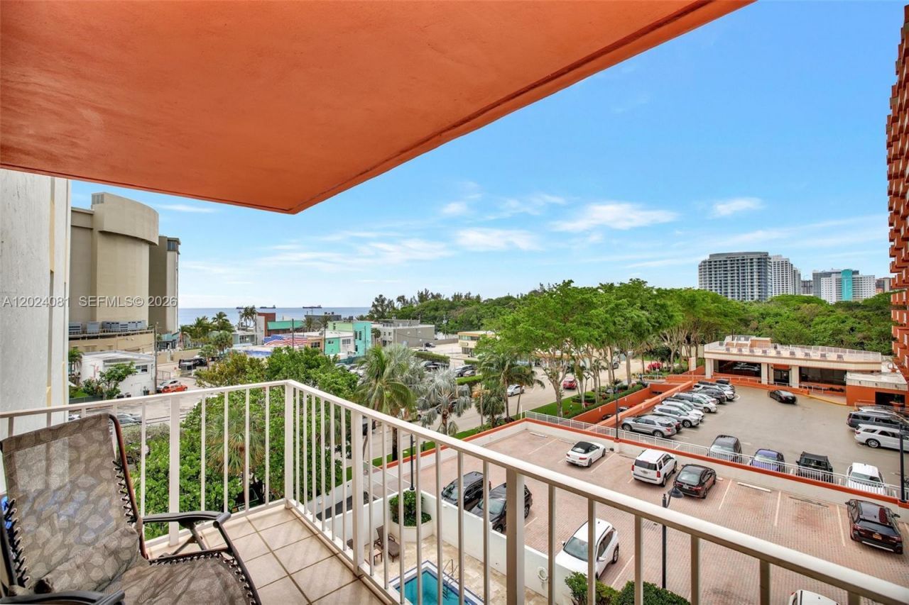 3000 E Sunrise Blvd, Unit 5D, Fort Lauderdale, FL 33304 Photo