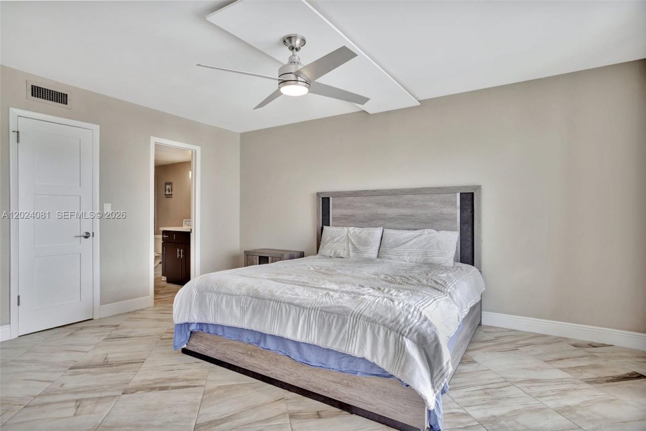 3000 E Sunrise Blvd, Unit 5D, Fort Lauderdale, FL 33304 Photo