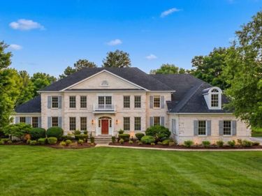 40911 ALYSHEBA DRIVE , LEESBURG, VA 20176