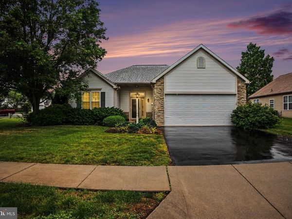 546 BENT OAK DRIVE , MOUNT JOY, PA 17552
