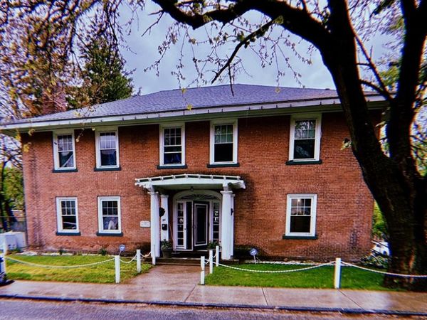 54 Ridgewood Pl, Springfield, MA 01103