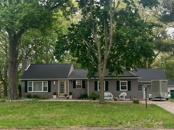 321 S Buys Road, Muskegon, MI 49445