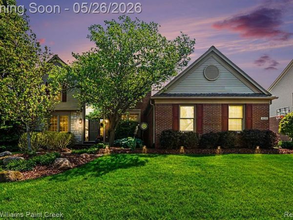 4139 Wincrest Lane, Oakland Twp, MI 48306