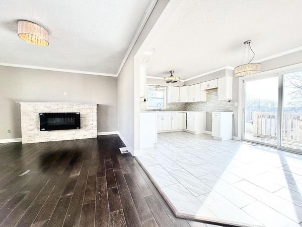 8885 N 70th STREET, Milwaukee, WI 53223