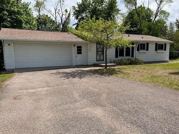 1218 TERRACE COURT, Waupaca, WI 54981
