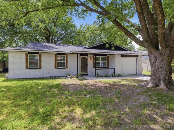 13826 S Elm Avenue , Glenpool, OK 74033