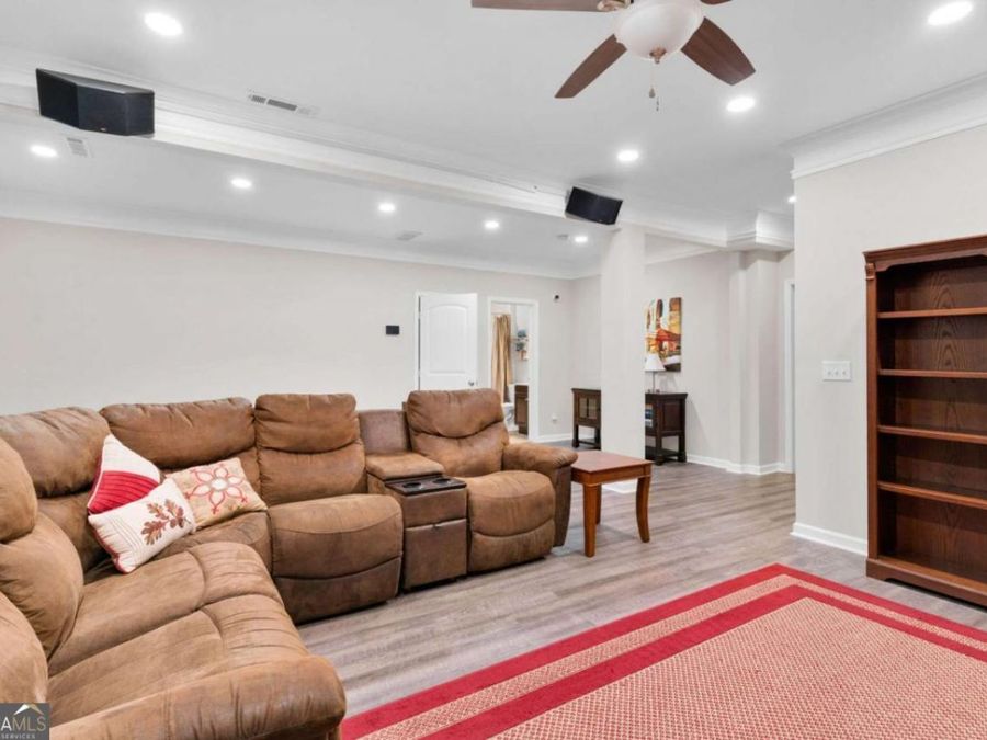 Property Image 39