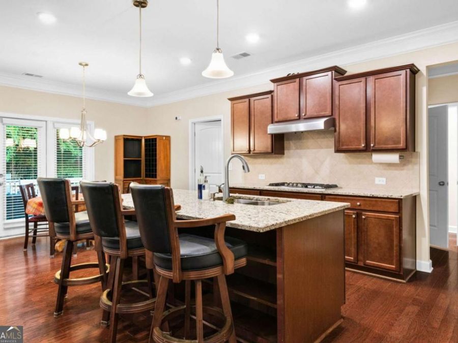 Property Image 8