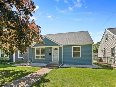 5840 Russell Avenue S, Minneapolis, MN 55410