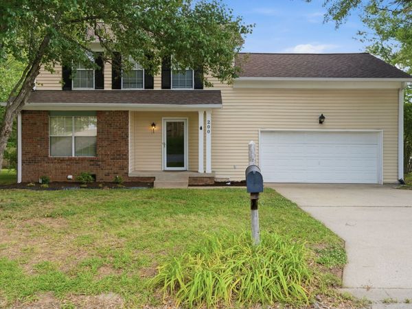 200 Barrington Ct , Old Hickory, TN 37138