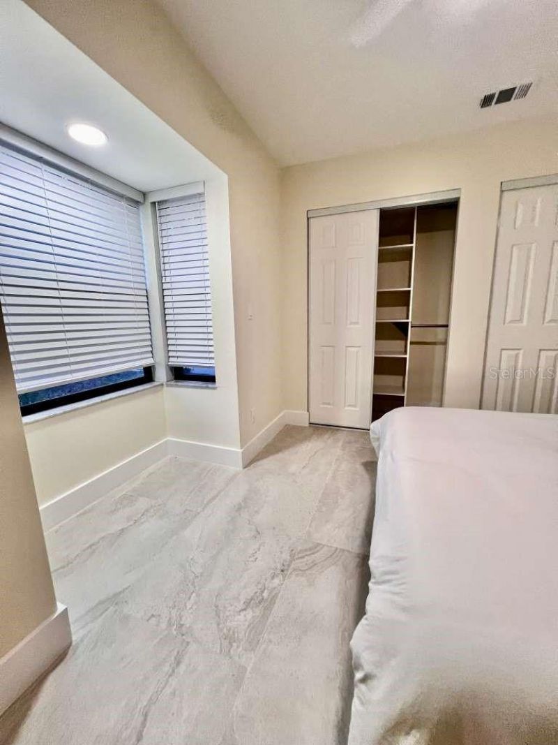 8240 Cypress Lake Drive, Sarasota, FL 34243 Photo