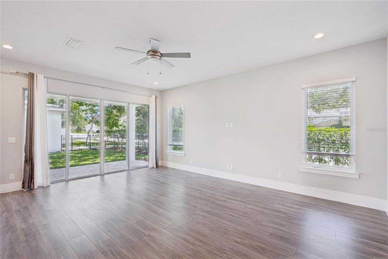 200 E Grant Street, Orlando, FL 32806 Photo