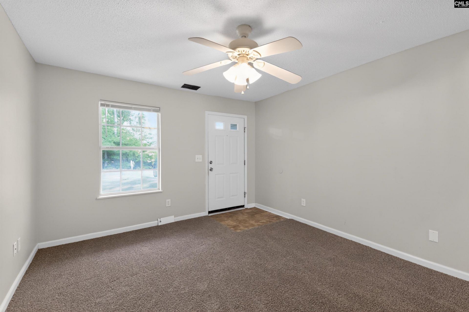 100 Cottage Lake Way  Photo 6