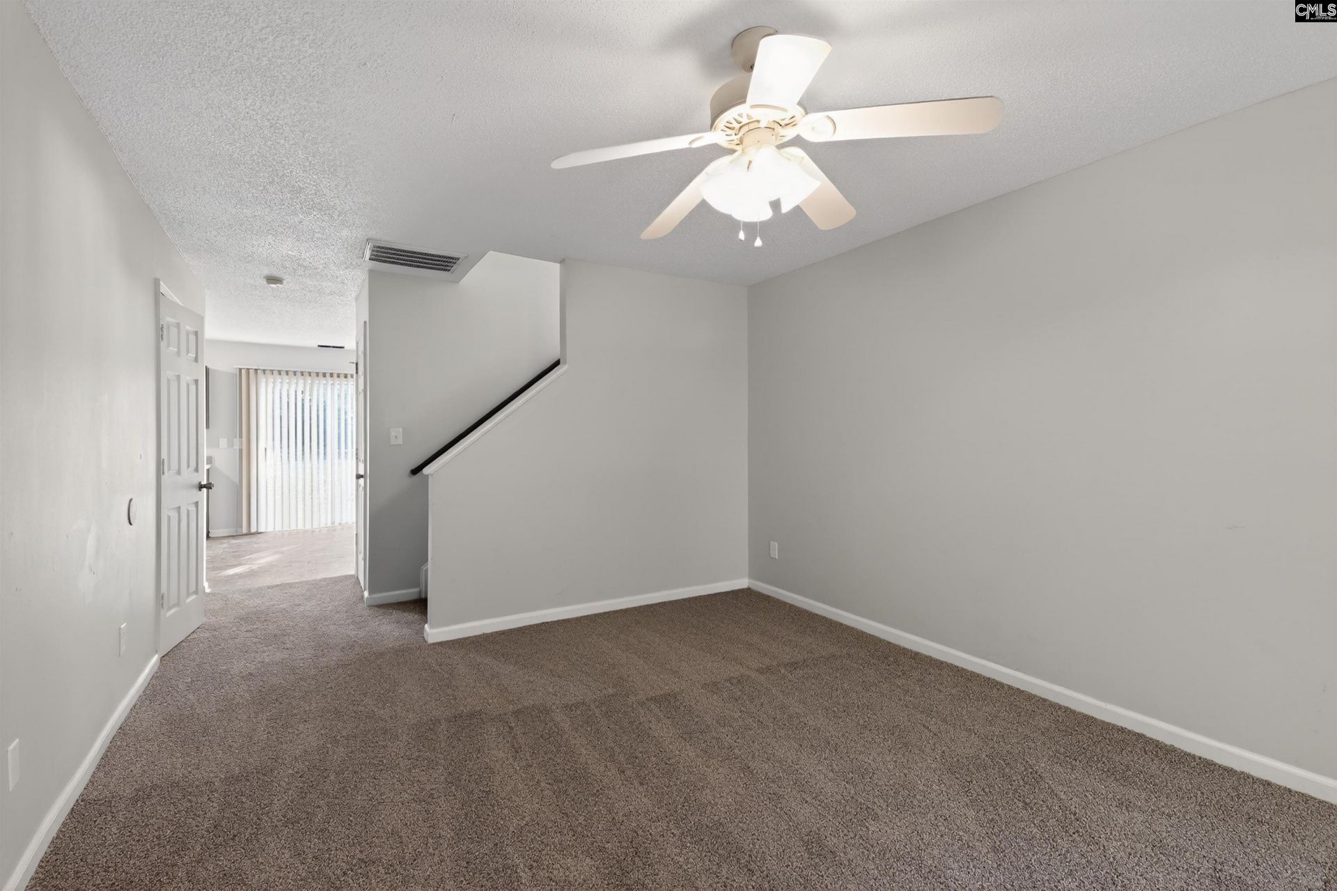 100 Cottage Lake Way  Photo 8