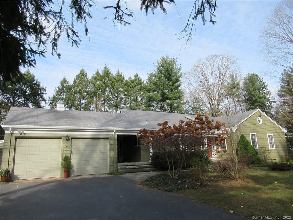11 Burnt Swamp, Woodbridge, CT 06525 Main Photo