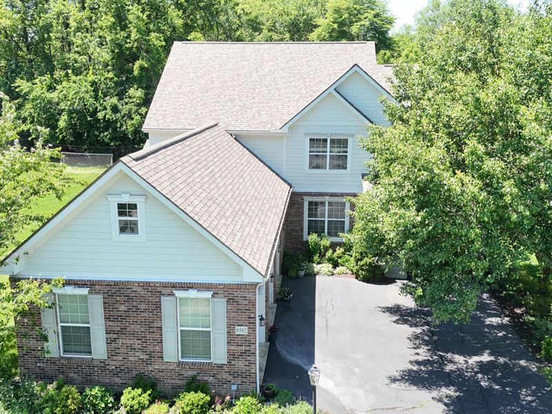 8582 Maple Leaf Court, Powell, OH 43065 Photo 3