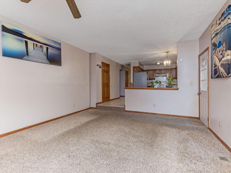 542 Bristol Drive SW, Reynoldsburg, OH 43068 Photo 25