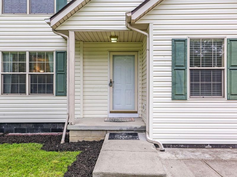 542 Bristol Drive SW, Reynoldsburg, OH 43068 Photo 5