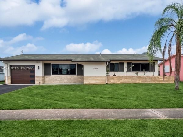 11901 NW 23rd St , Pembroke Pines, FL 33026