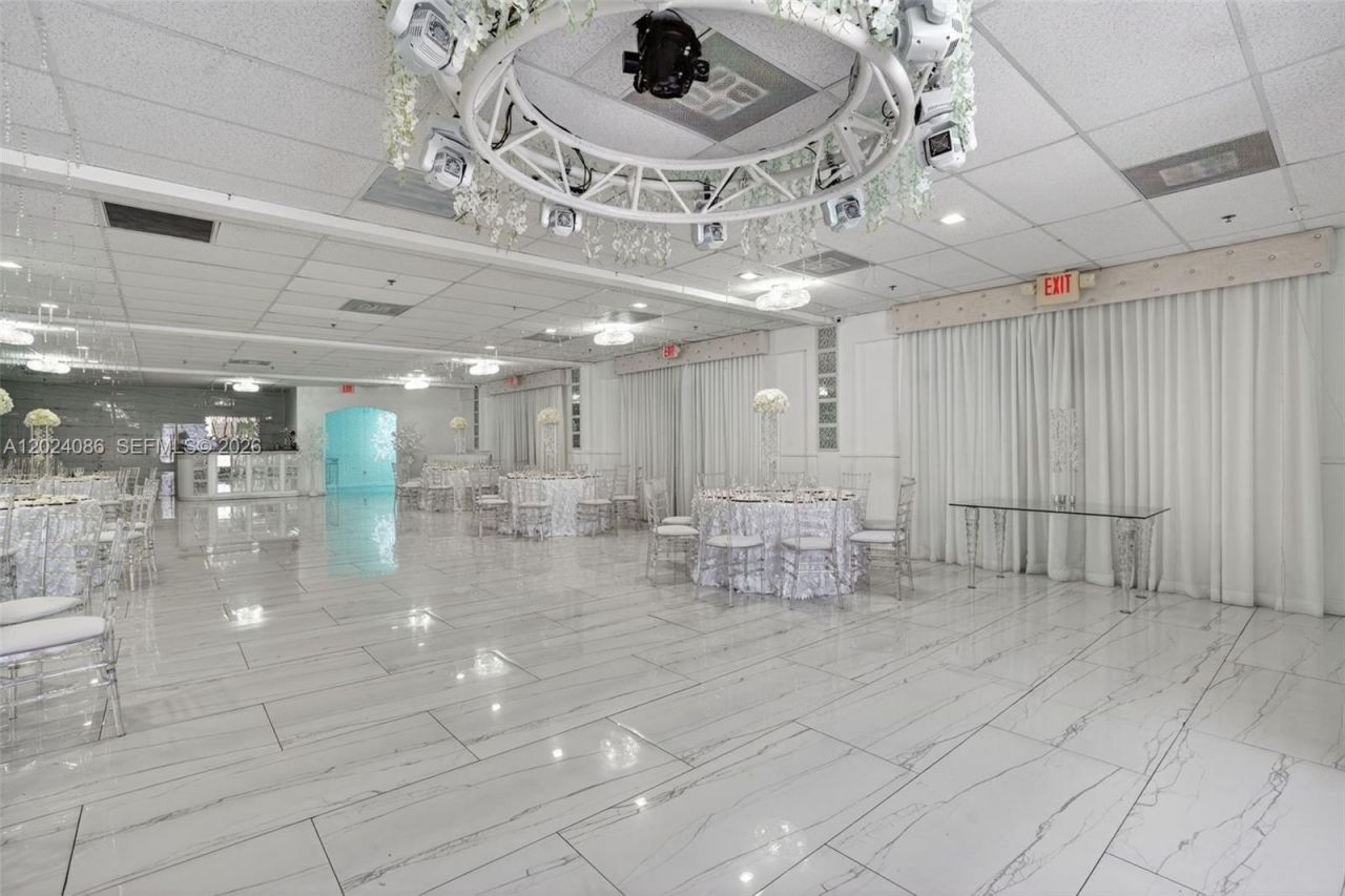 Established Banquet Hall In Cutler Bay , Cutler Bay, FL 33157 Photo