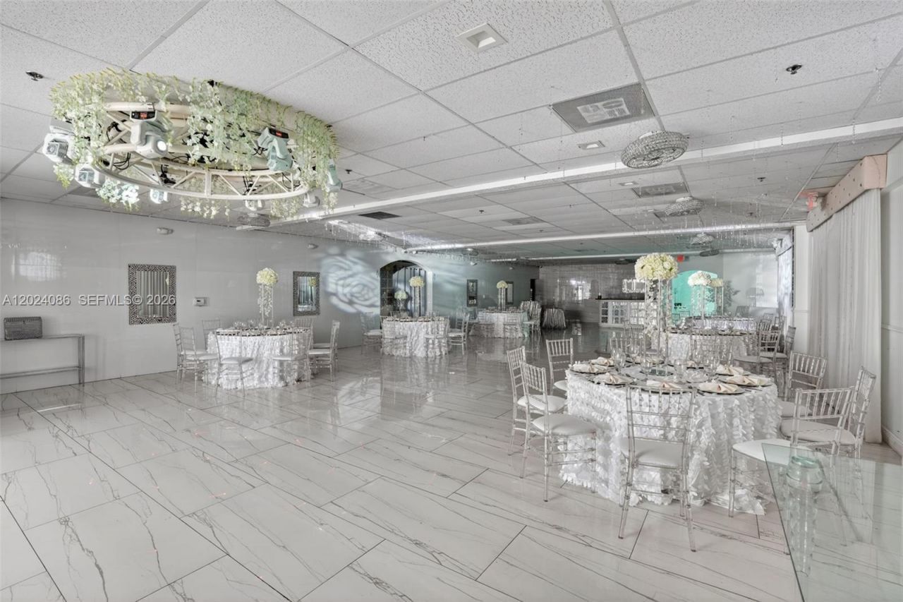 Established Banquet Hall In Cutler Bay , Cutler Bay, FL 33157 Photo