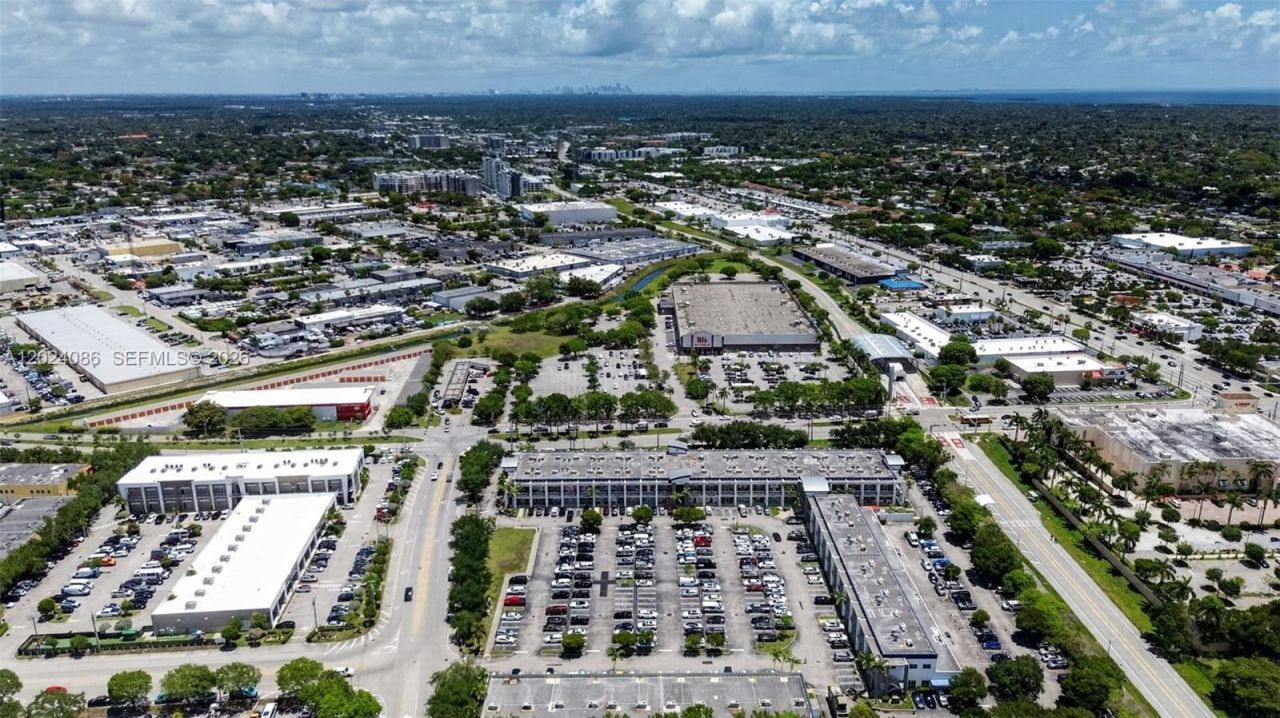 Established Banquet Hall In Cutler Bay , Cutler Bay, FL 33157 Photo