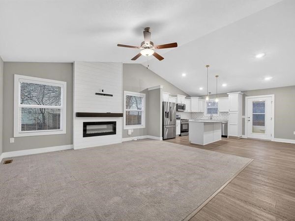 2417 Merle Huff Avenue, Norwalk, IA 50211