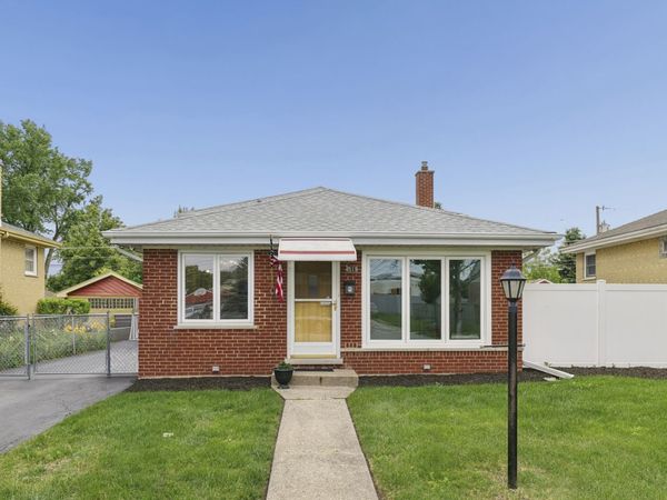 4519 Blanchan Avenue , Brookfield, IL 60513