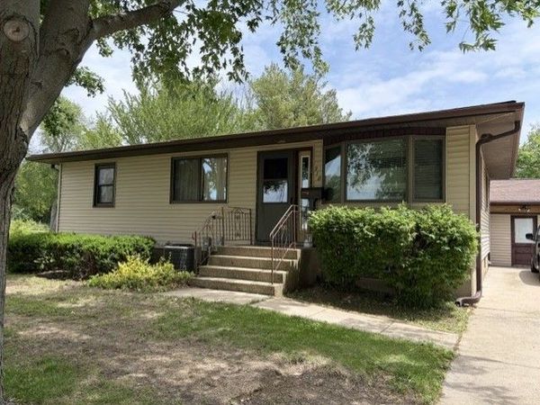 318 N 2nd Road , Tonica, IL 61370