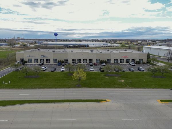 4505-4515 S Taylor Dr, Sheboygan, WI 53081
