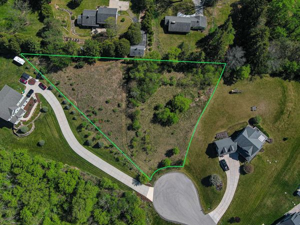 Lt5 S Manor Ct, Germantown, WI 53022