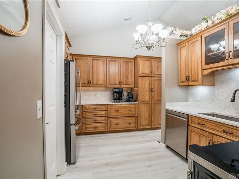 121 Warner Drive, Englewood, OH 45322 Photo 10