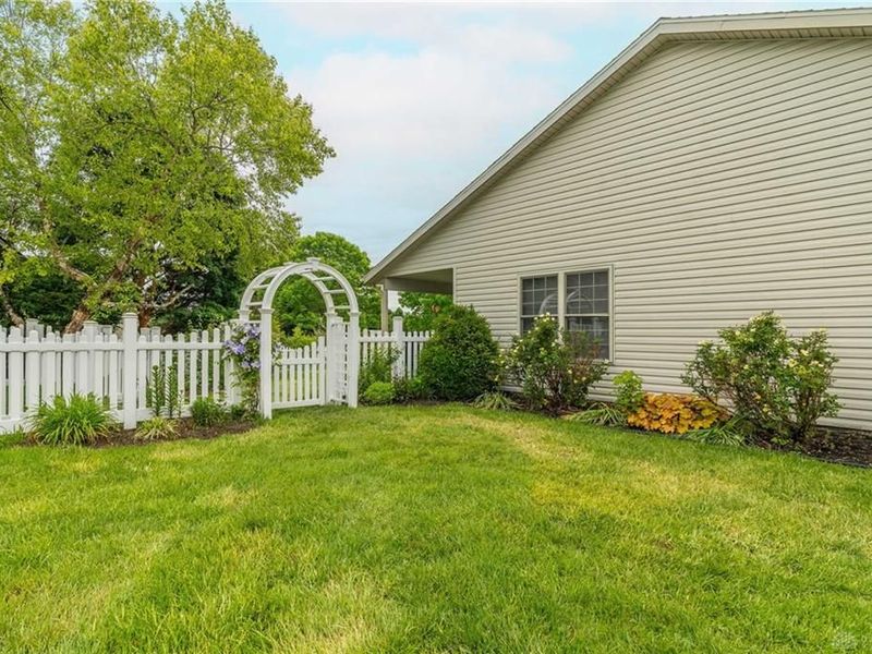 121 Warner Drive, Englewood, OH 45322 Photo 21