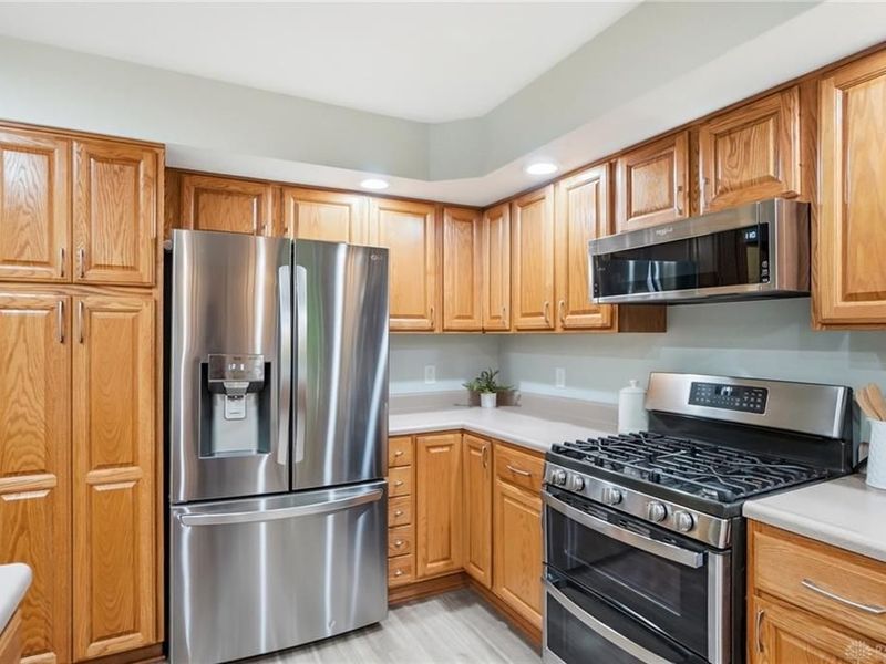 2375 Worthington Drive, Troy, OH 45373 Photo 12