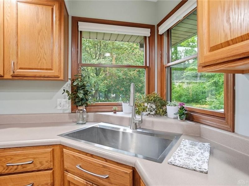 2375 Worthington Drive, Troy, OH 45373 Photo 13