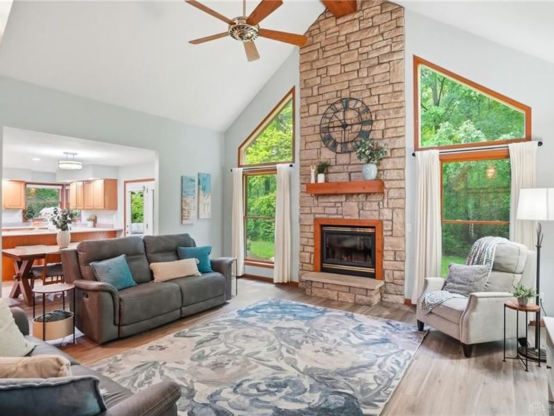 2375 Worthington Drive, Troy, OH 45373 Photo 6