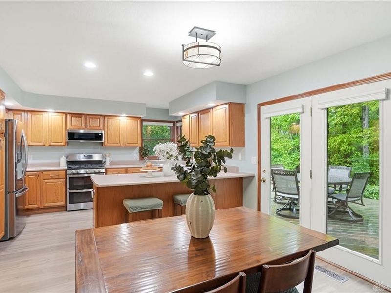 2375 Worthington Drive, Troy, OH 45373 Photo 9