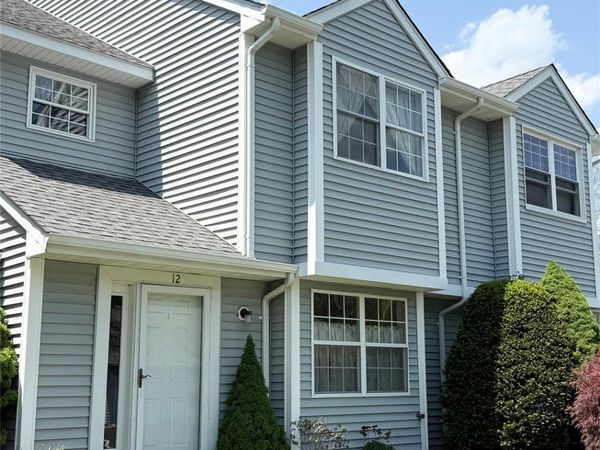 12 Evergreen Way, Pawling, NY 12564