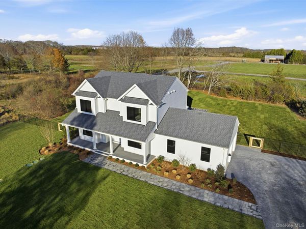 26 Tuthills Lane , Jamesport, NY 11947