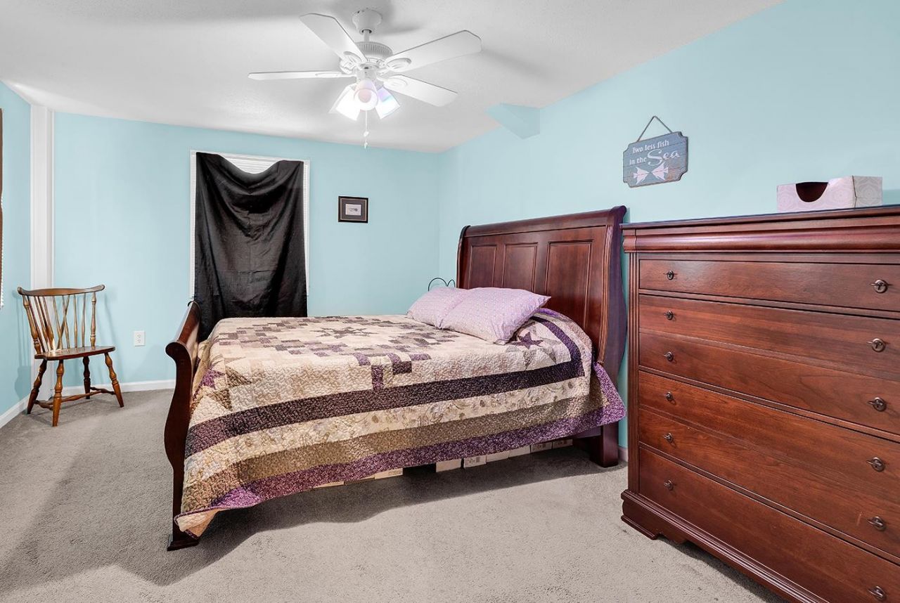 726 Juniper Dr.  Photo 10