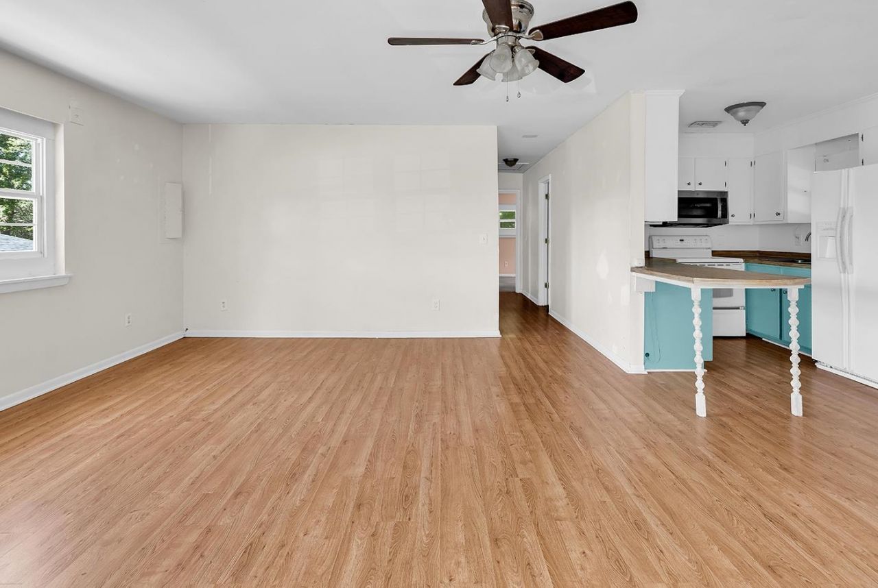 726 Juniper Dr.  Photo 23