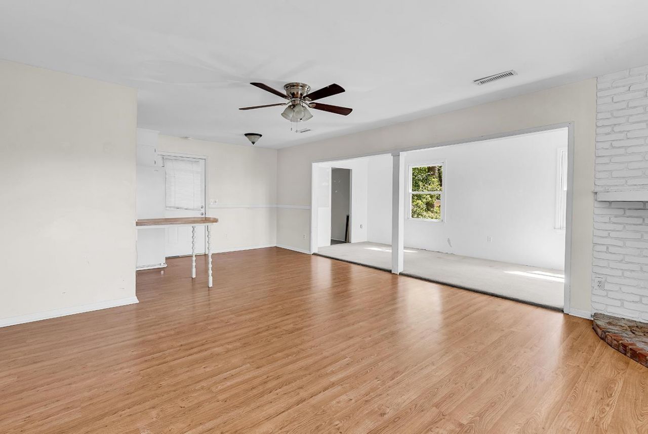 726 Juniper Dr.  Photo 24