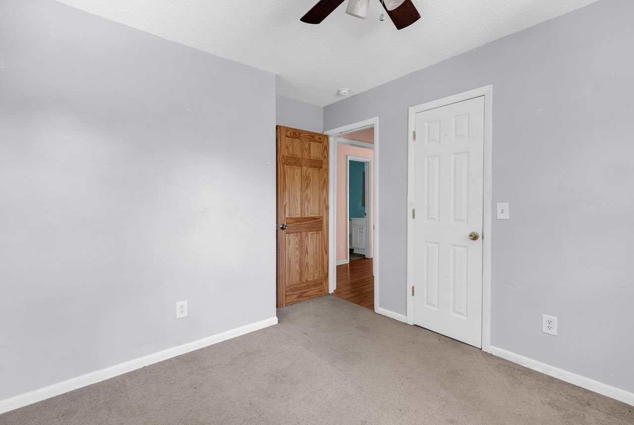 726 Juniper Dr.  Photo 32