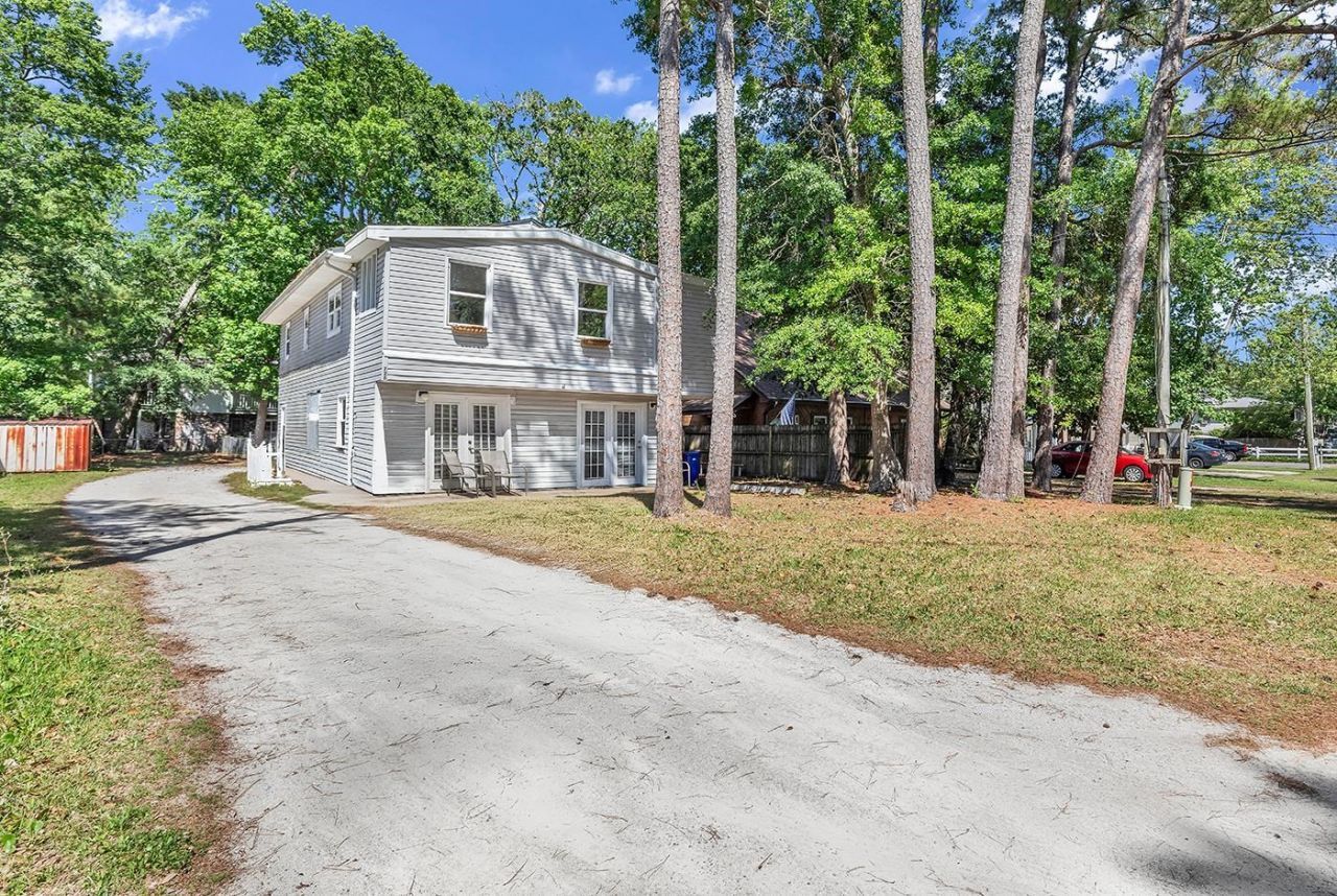 726 Juniper Dr.  Photo 43