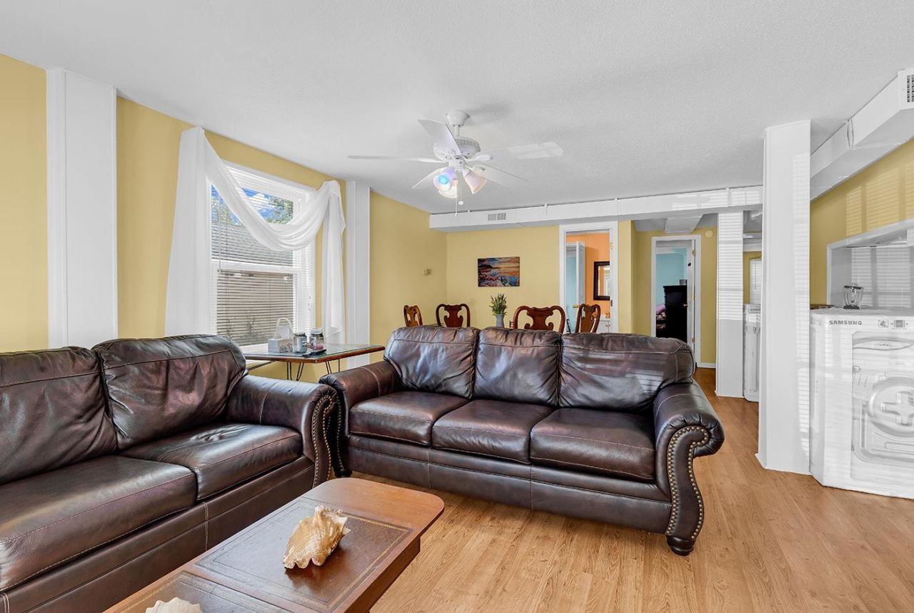726 Juniper Dr.  Photo 6