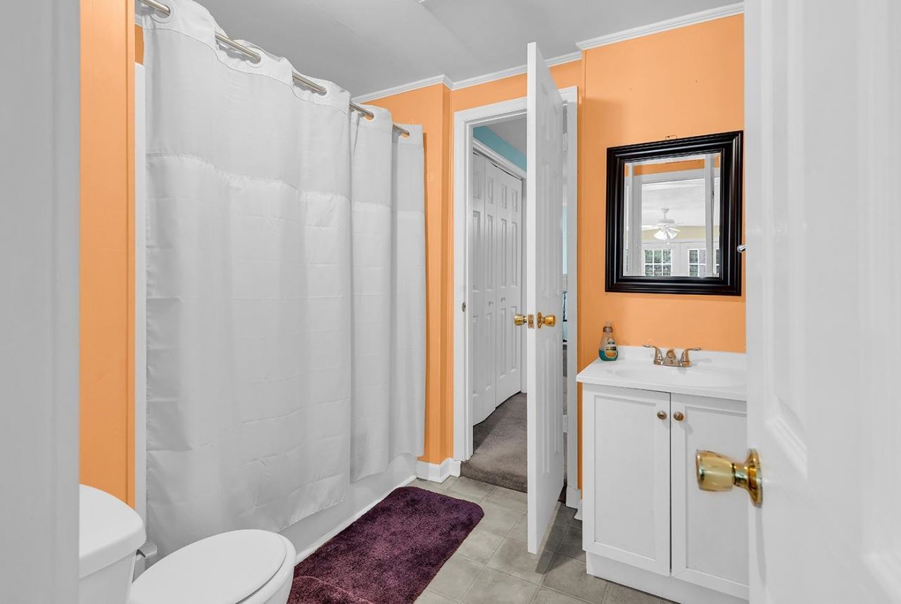 726 Juniper Dr.  Photo 8