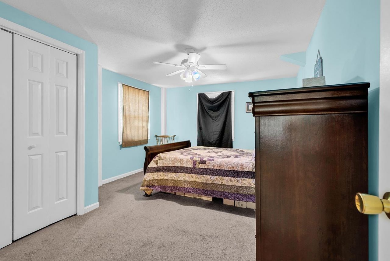 726 Juniper Dr.  Photo 9