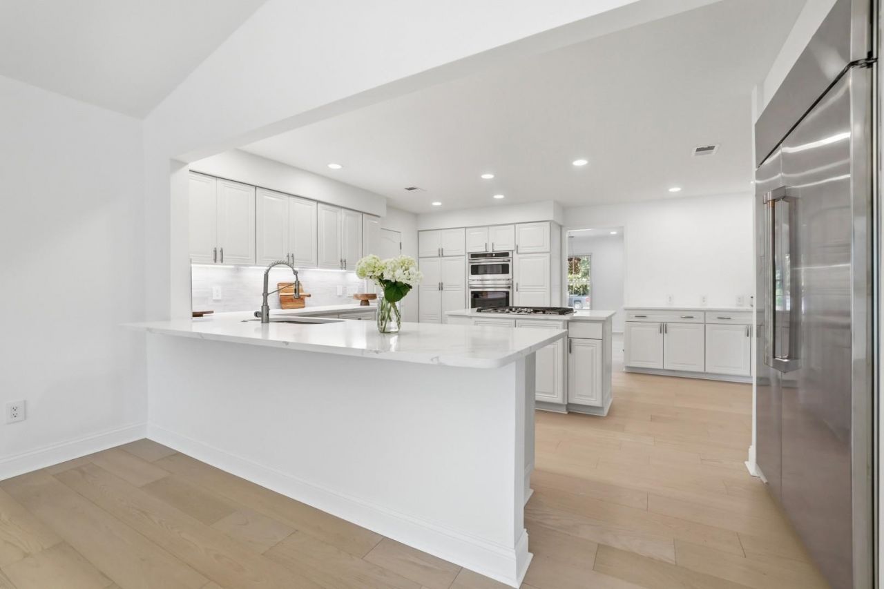 9404 Cove Dr. Photo 11
