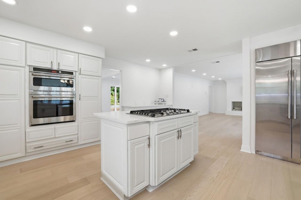 9404 Cove Dr. Photo 12