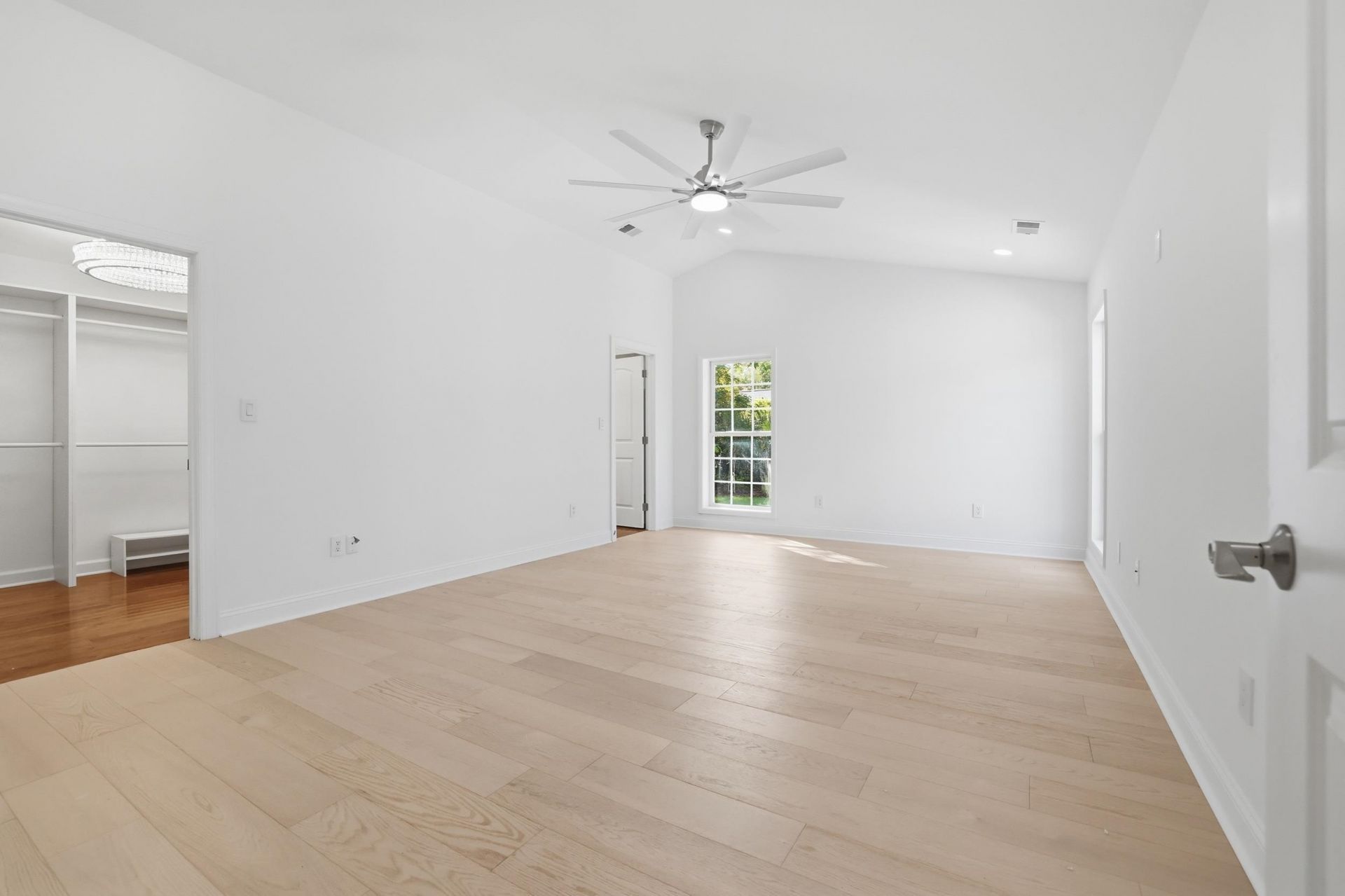 9404 Cove Dr. Photo 21